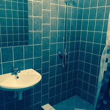Hostel 16Eur - Rotermanni