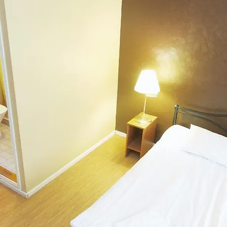 Hostel 16Eur - Rotermanni *