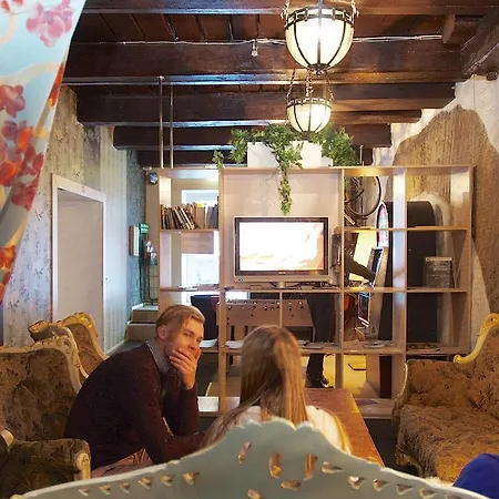 16Eur - Rotermanni Hostel *